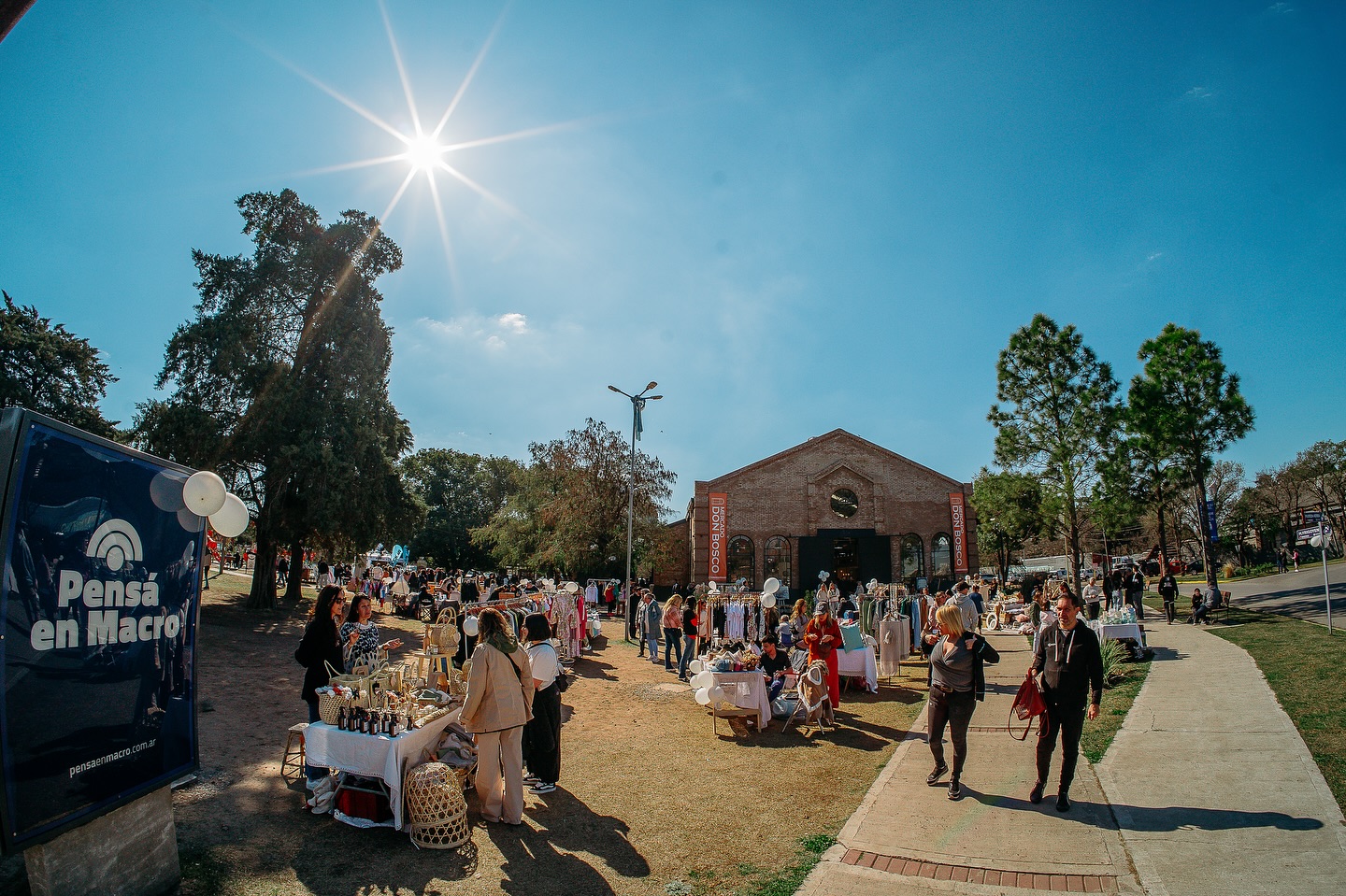 Se suman a la fiesta: la exitosa feria Camelia vuelve este domingo al Mercado Don Bosco